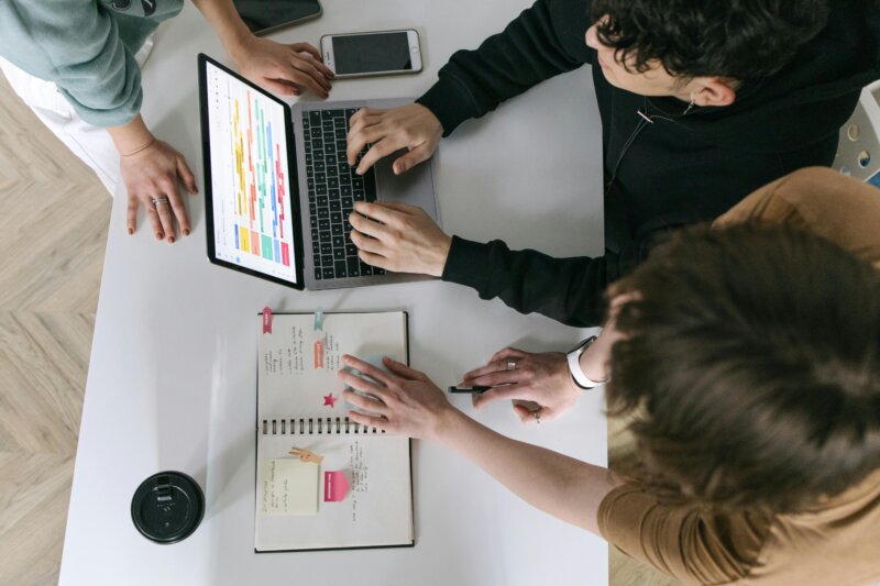 What Is a Gantt Chart? Examples & Steps to Create Your Own